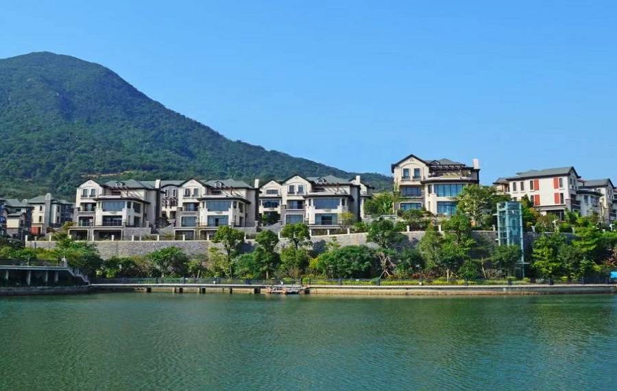 莲湖山庄