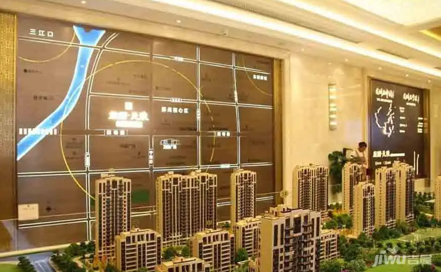 首开龙湖天琅
