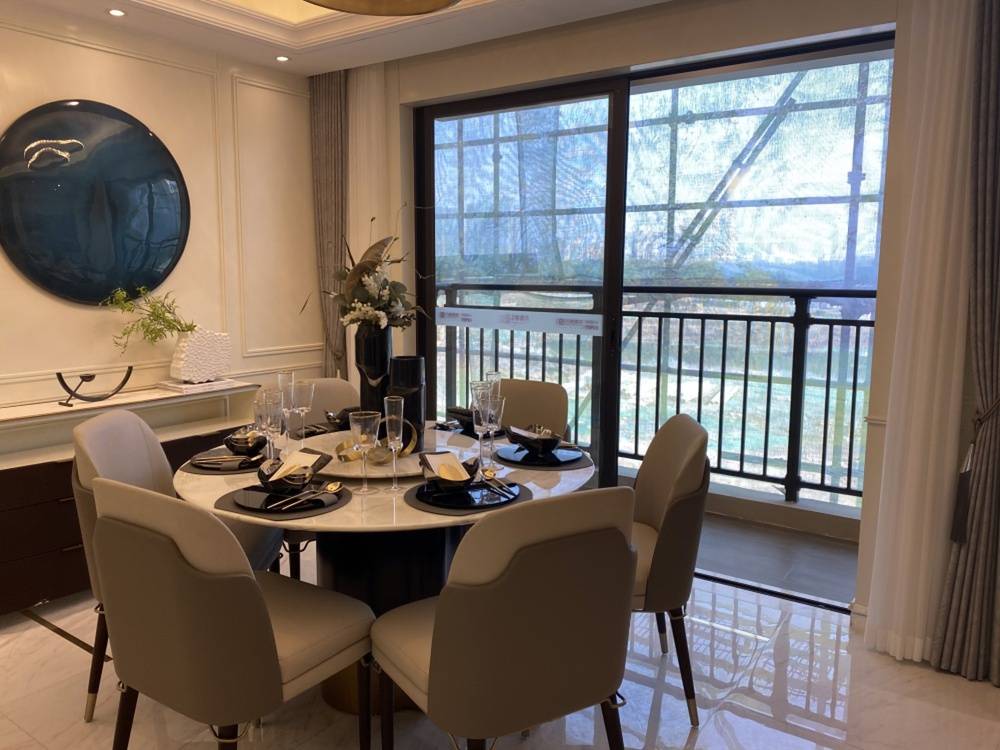 方直珑湖湾