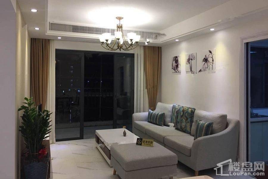 翠湖春天