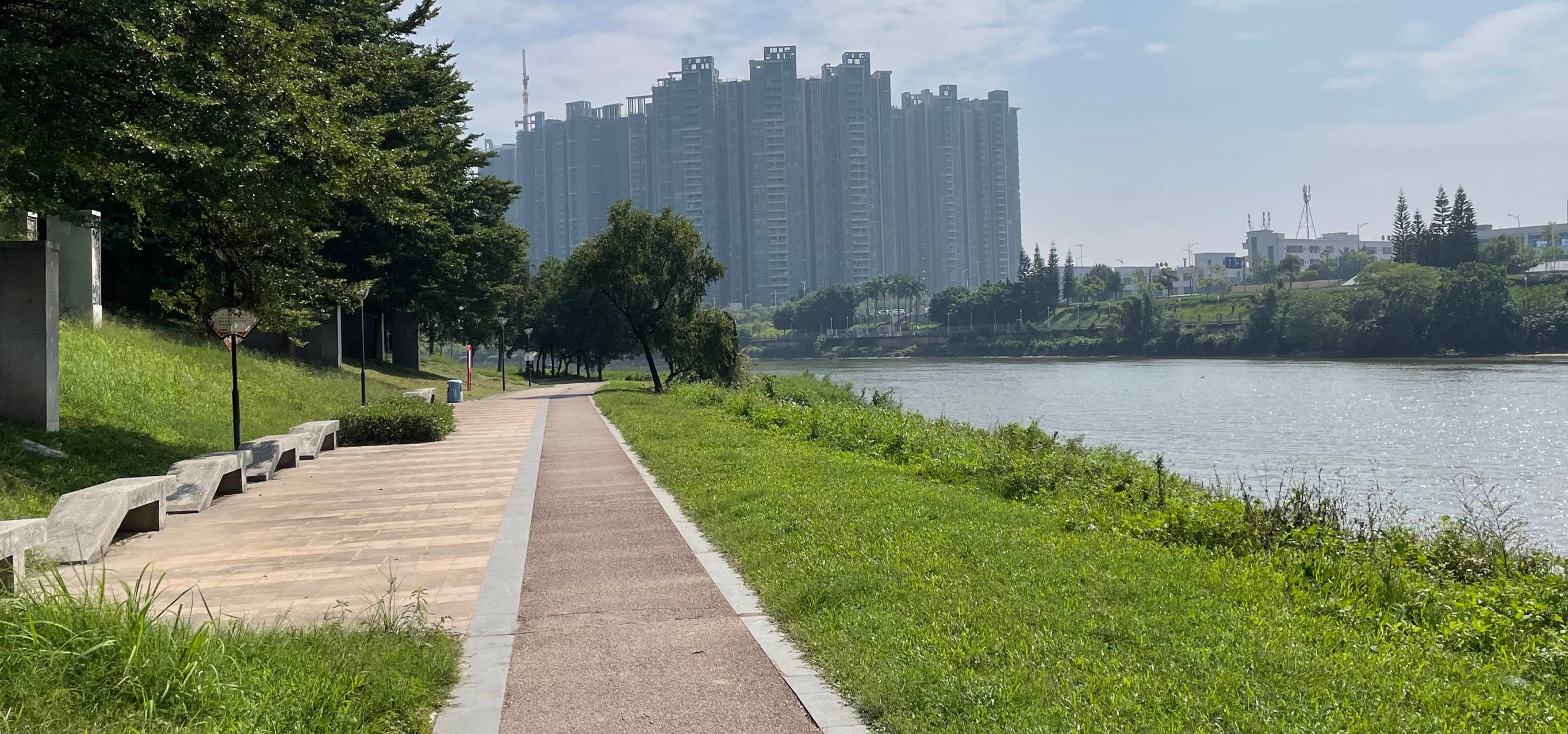 蓝湾半岛