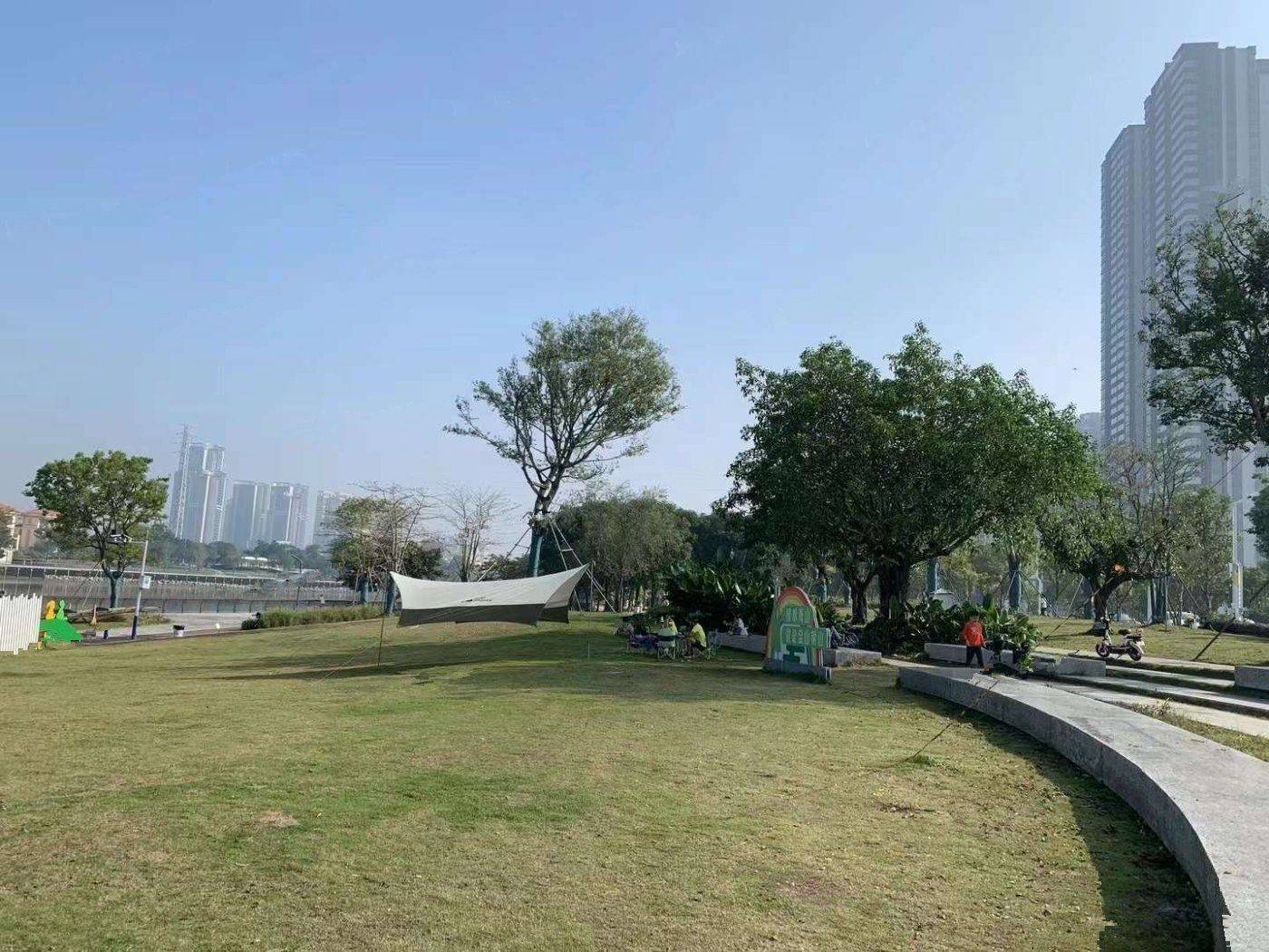 保利首铸天际