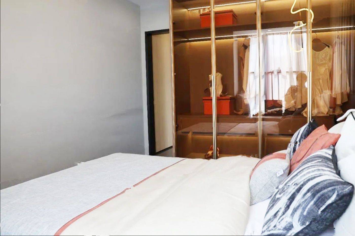 玉蓝宝丰华府