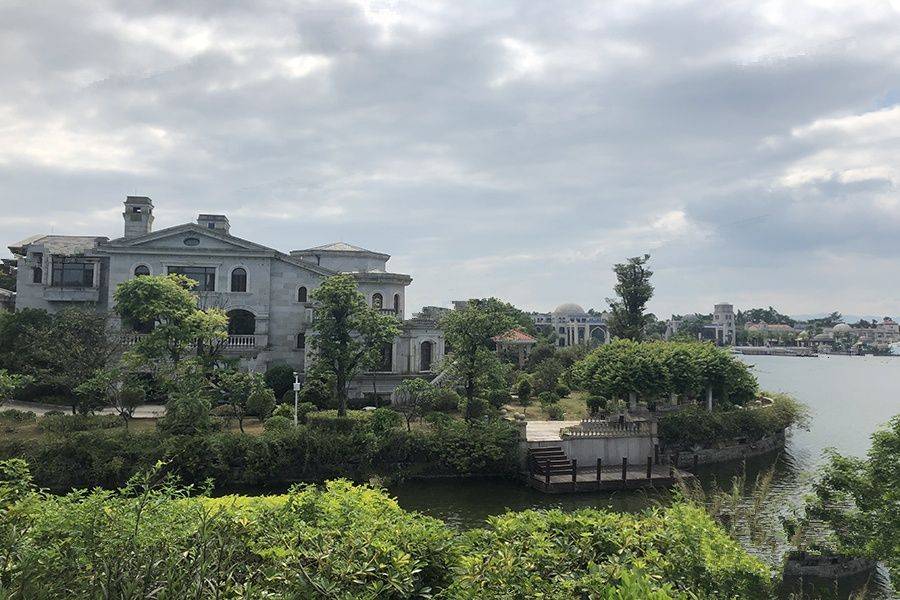 狮子湖