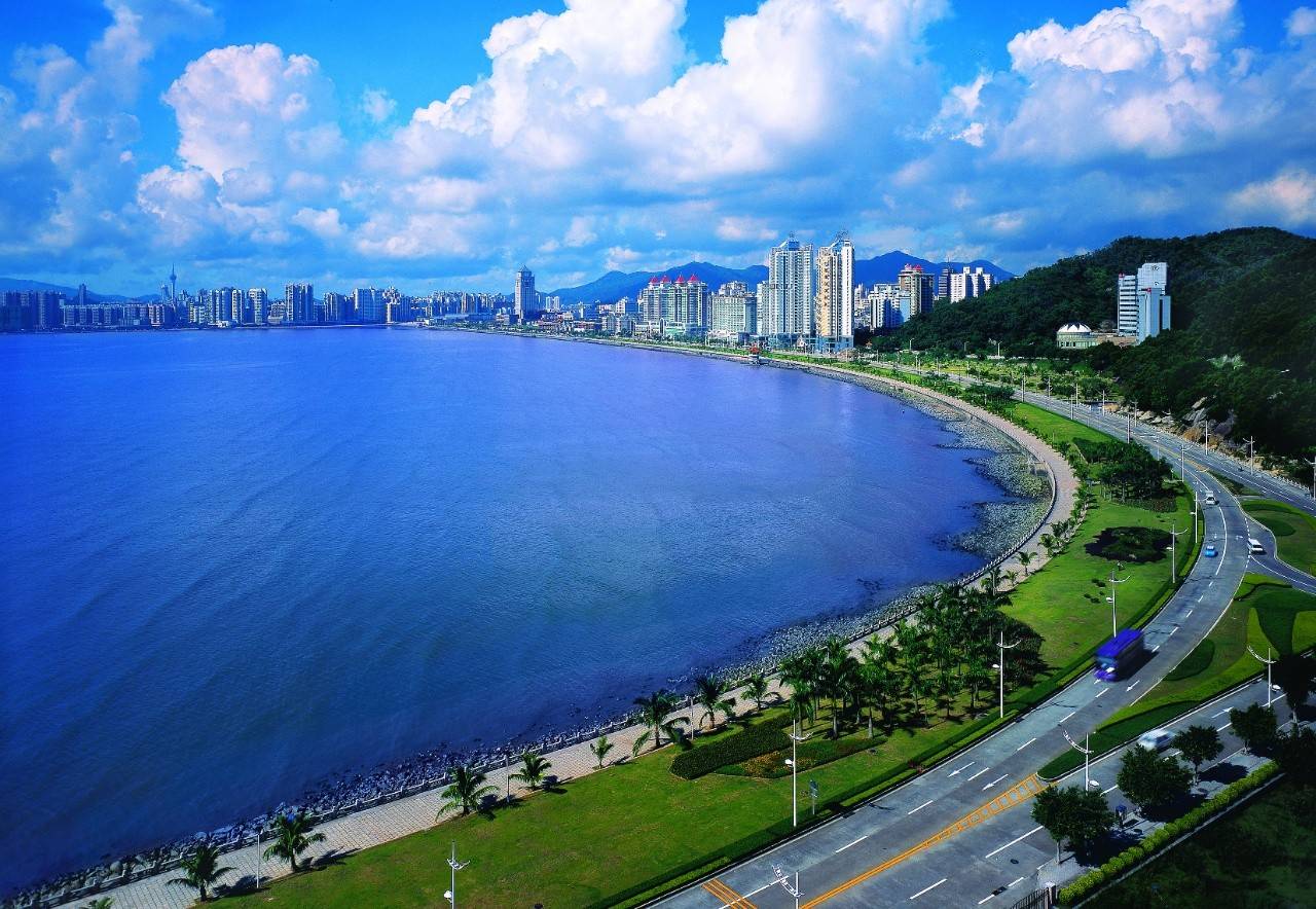 港湾天际
