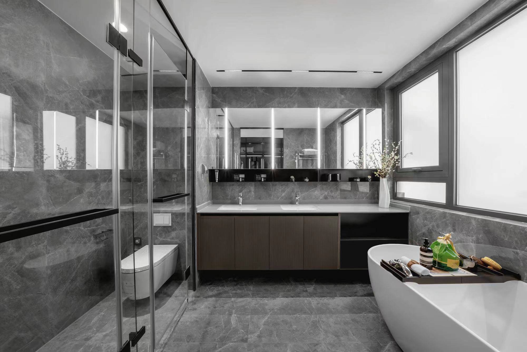 龙湖江天阙