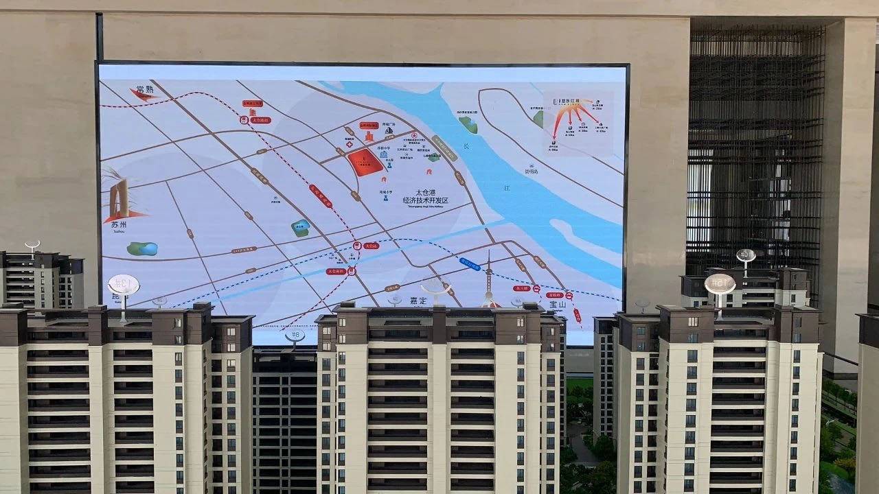 金辉悠步江来
