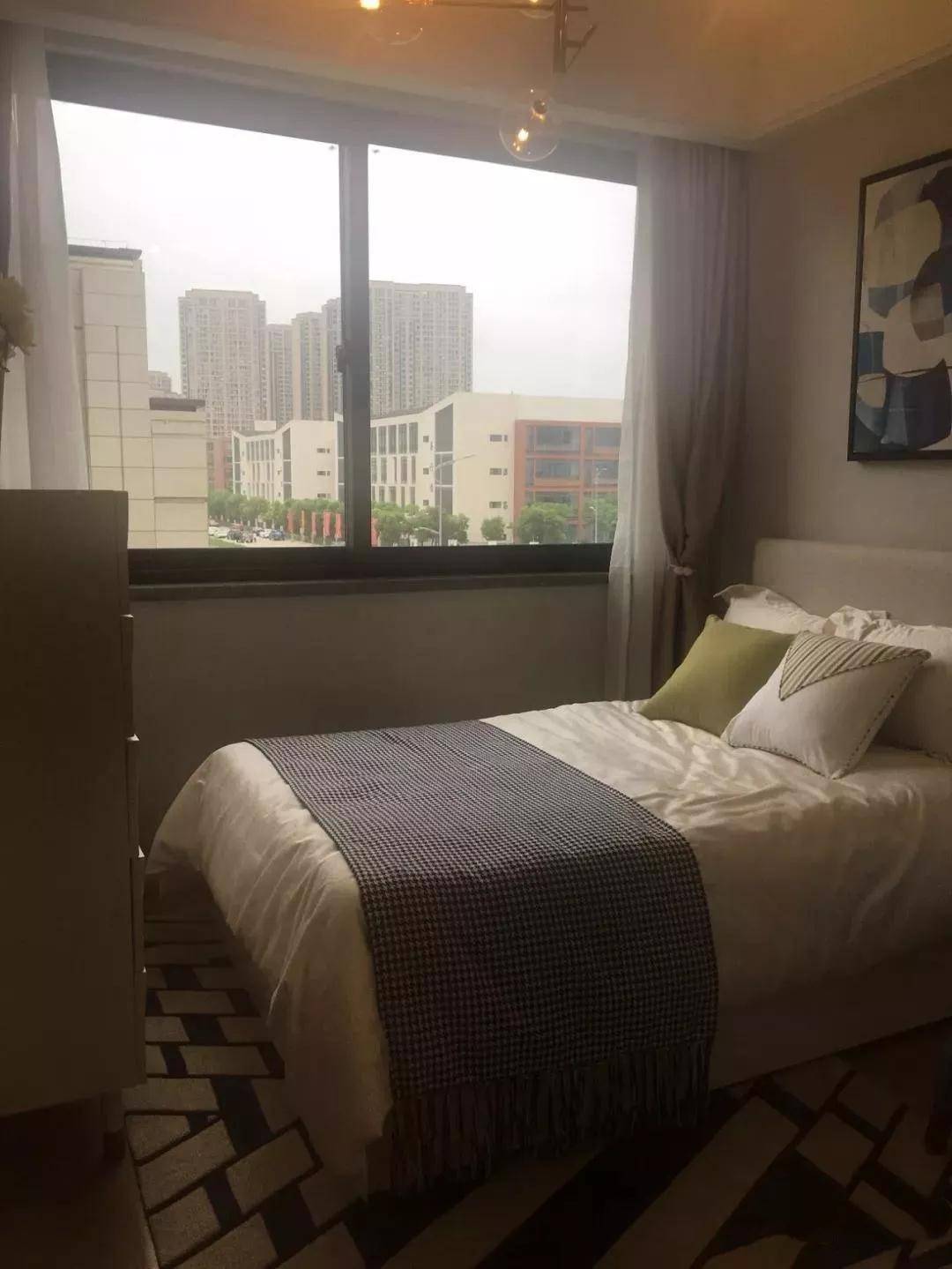 香逸铂悦花园