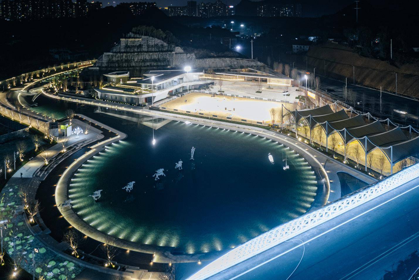 铁建城黑钻