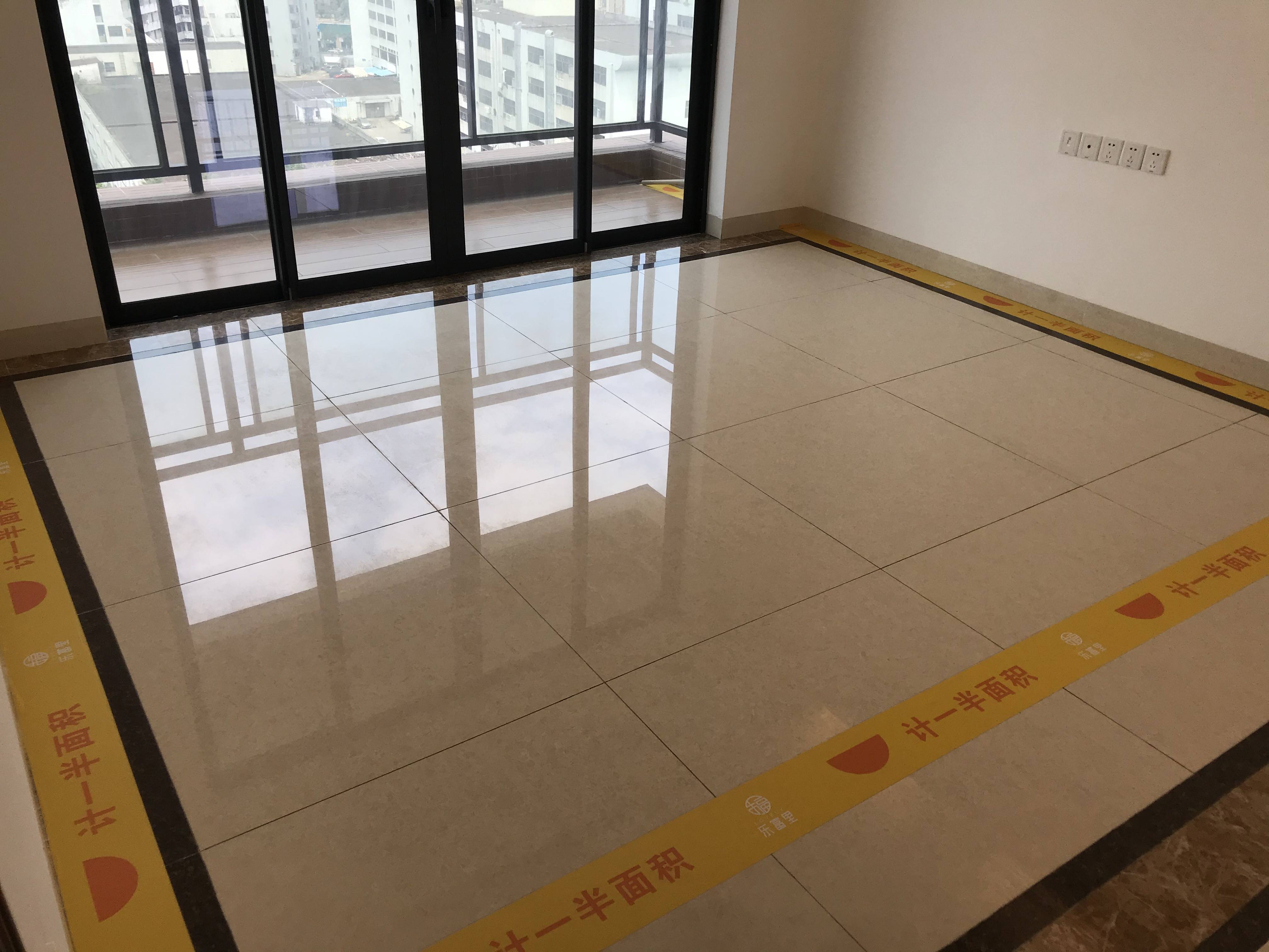 乐富里