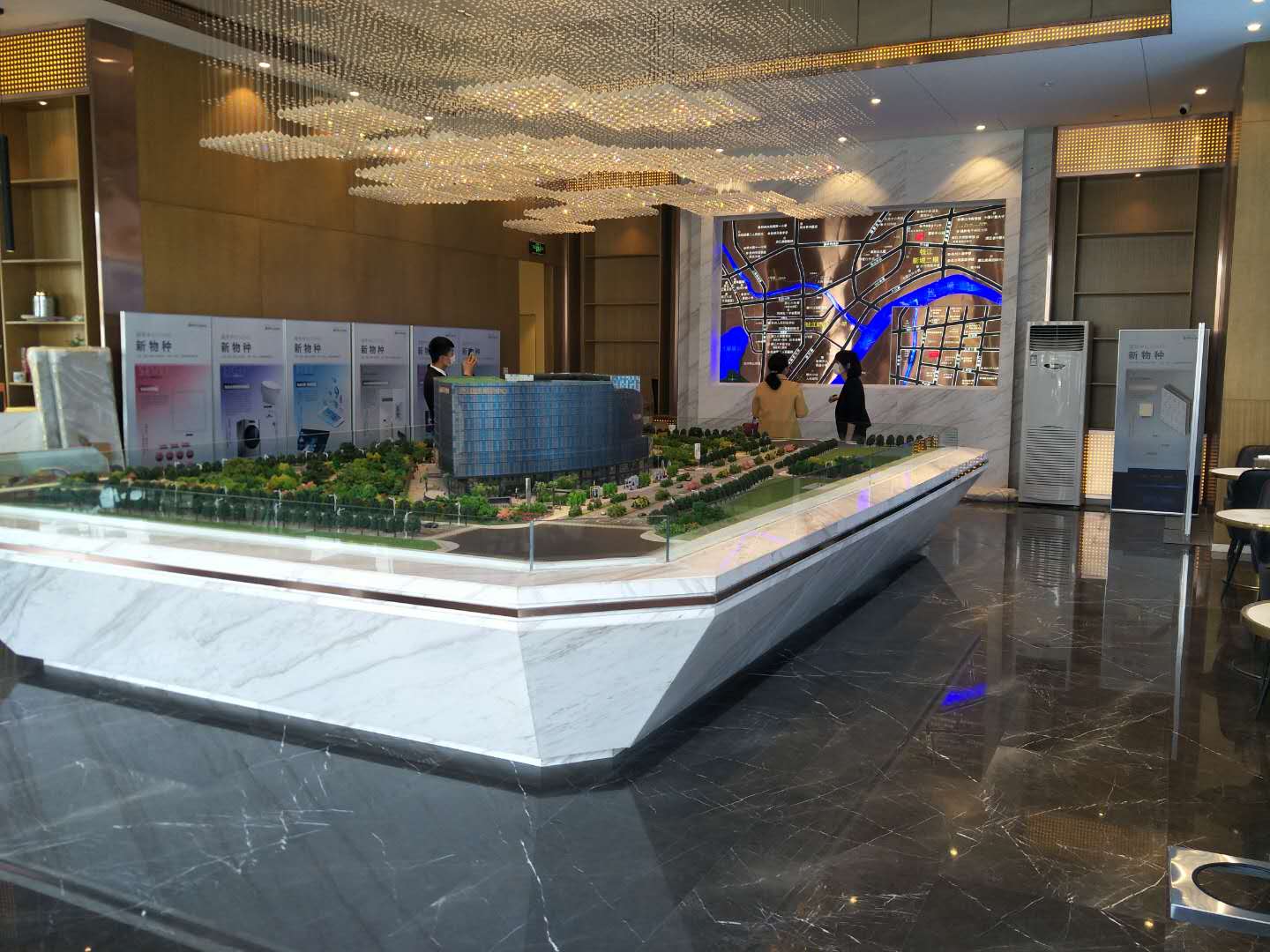 国芳购物中心