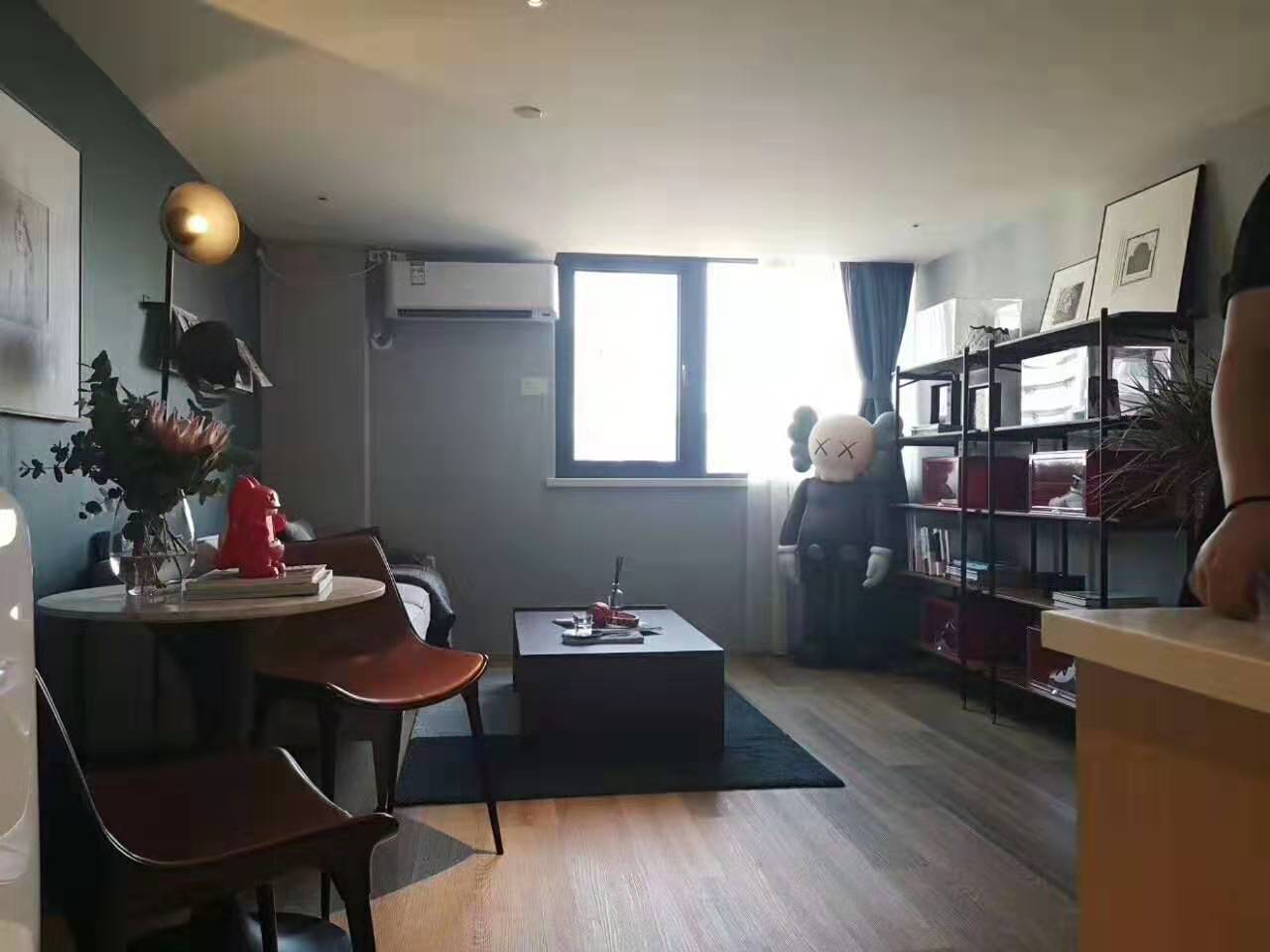 地铁万科杭行道