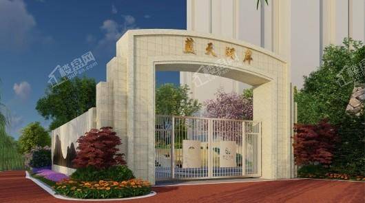 蓝天湖岸