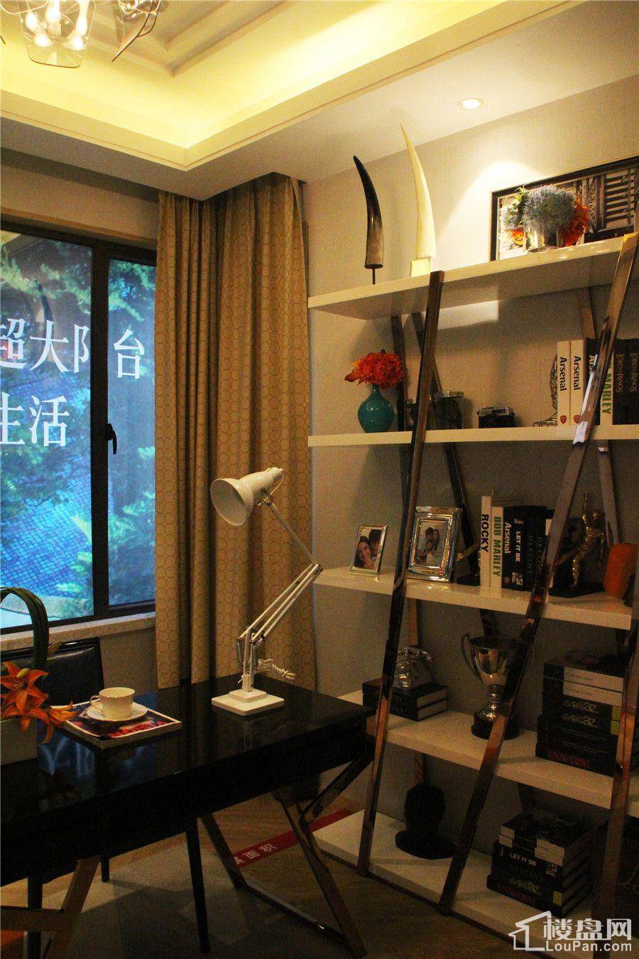 世茂茂御府