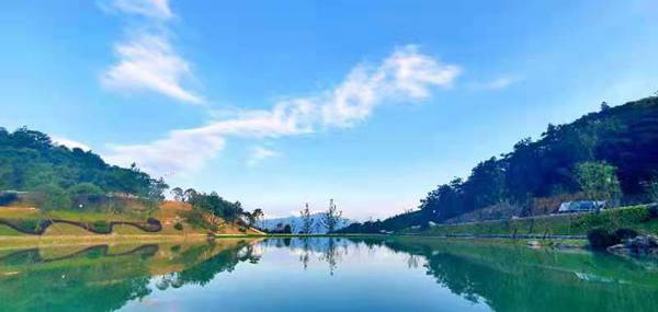 山语涧康养旅游小镇