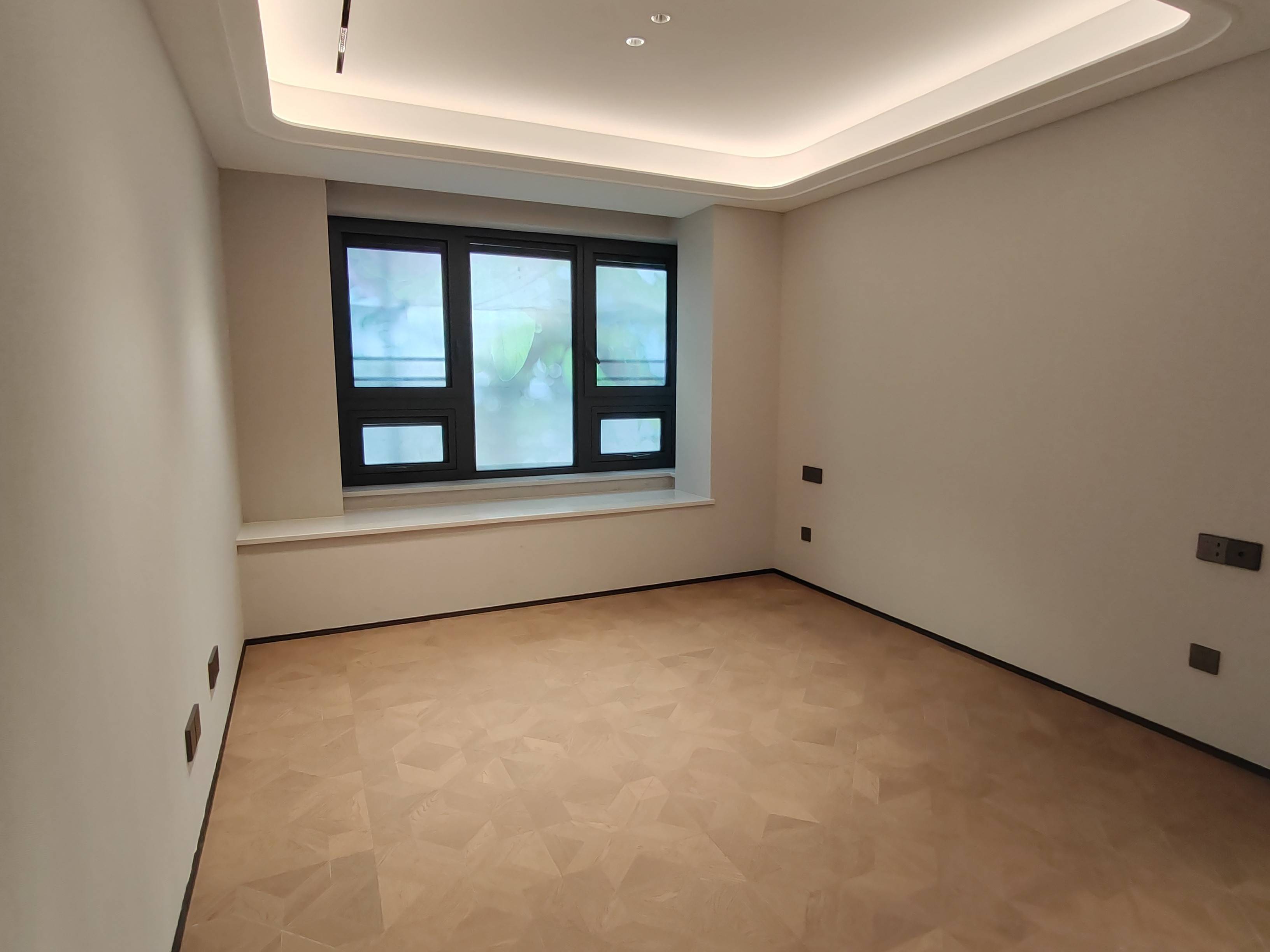 建发朗玥