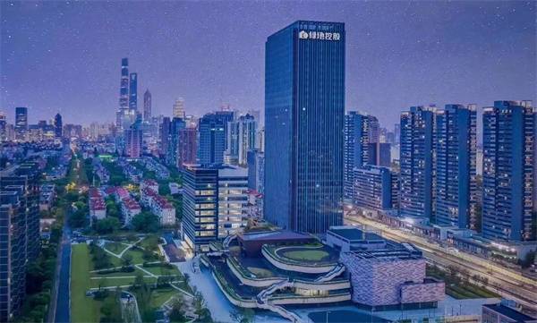 绿地滨江1558