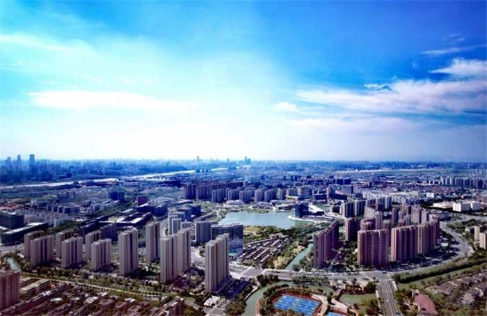 绿城春语文澜