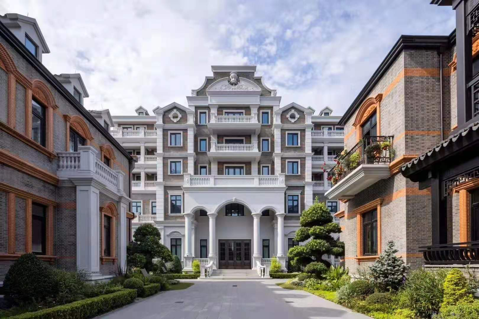 汇丰樾山云著
