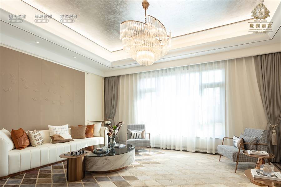 珑湖丽宫