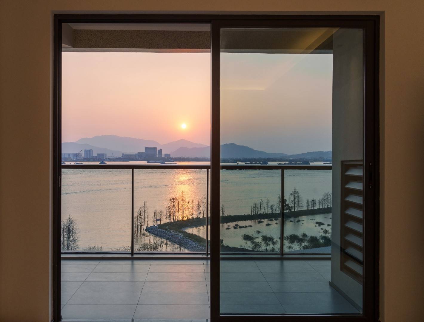 蓝城鹭岛香山小镇