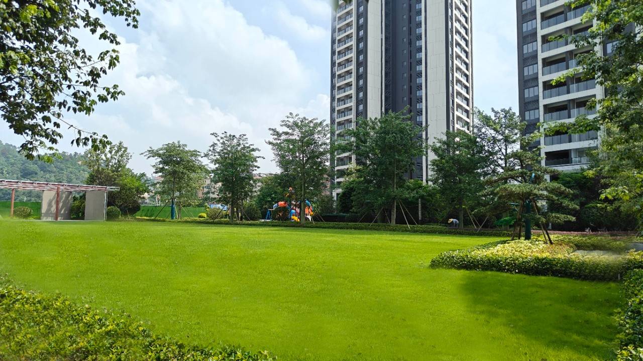 广银畔山林语花园