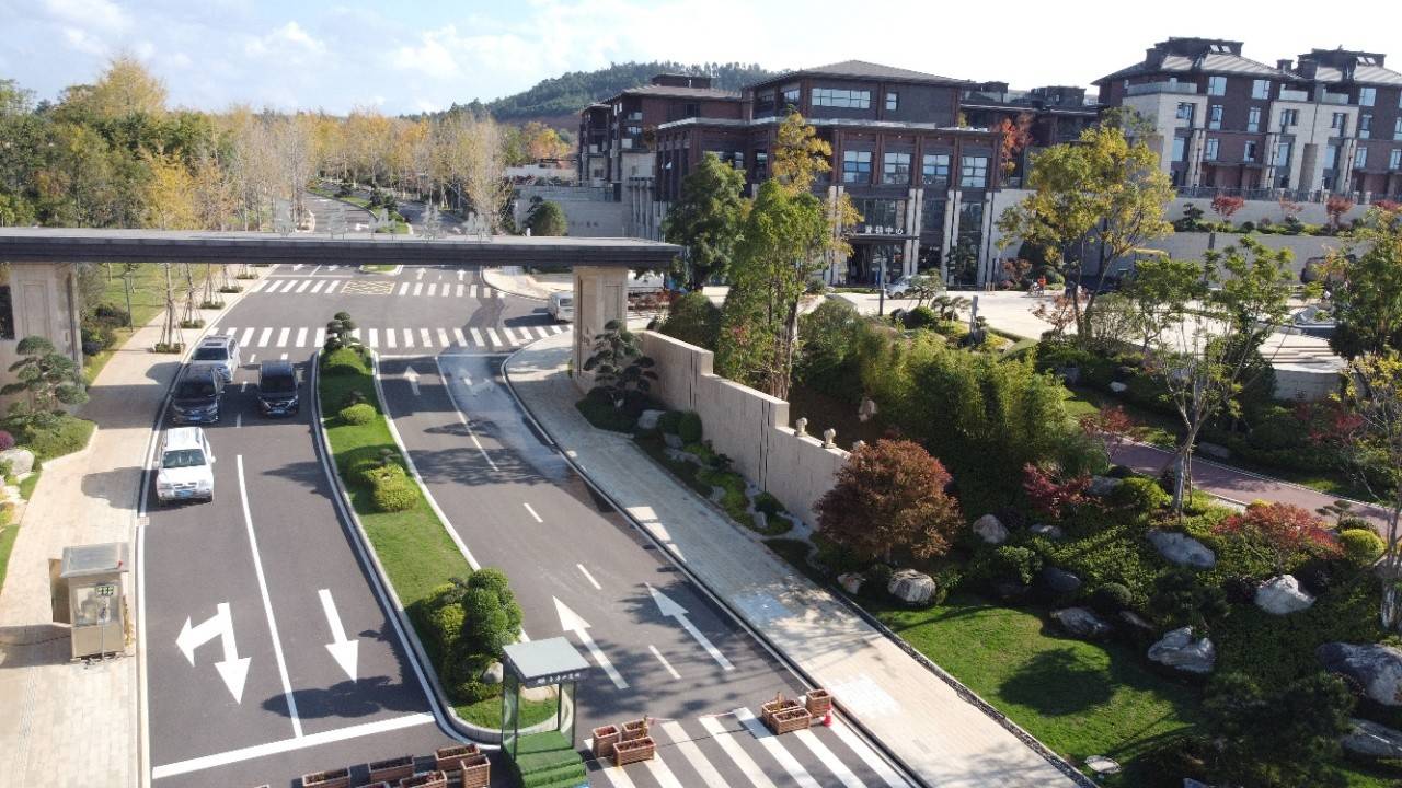 子君山麓城